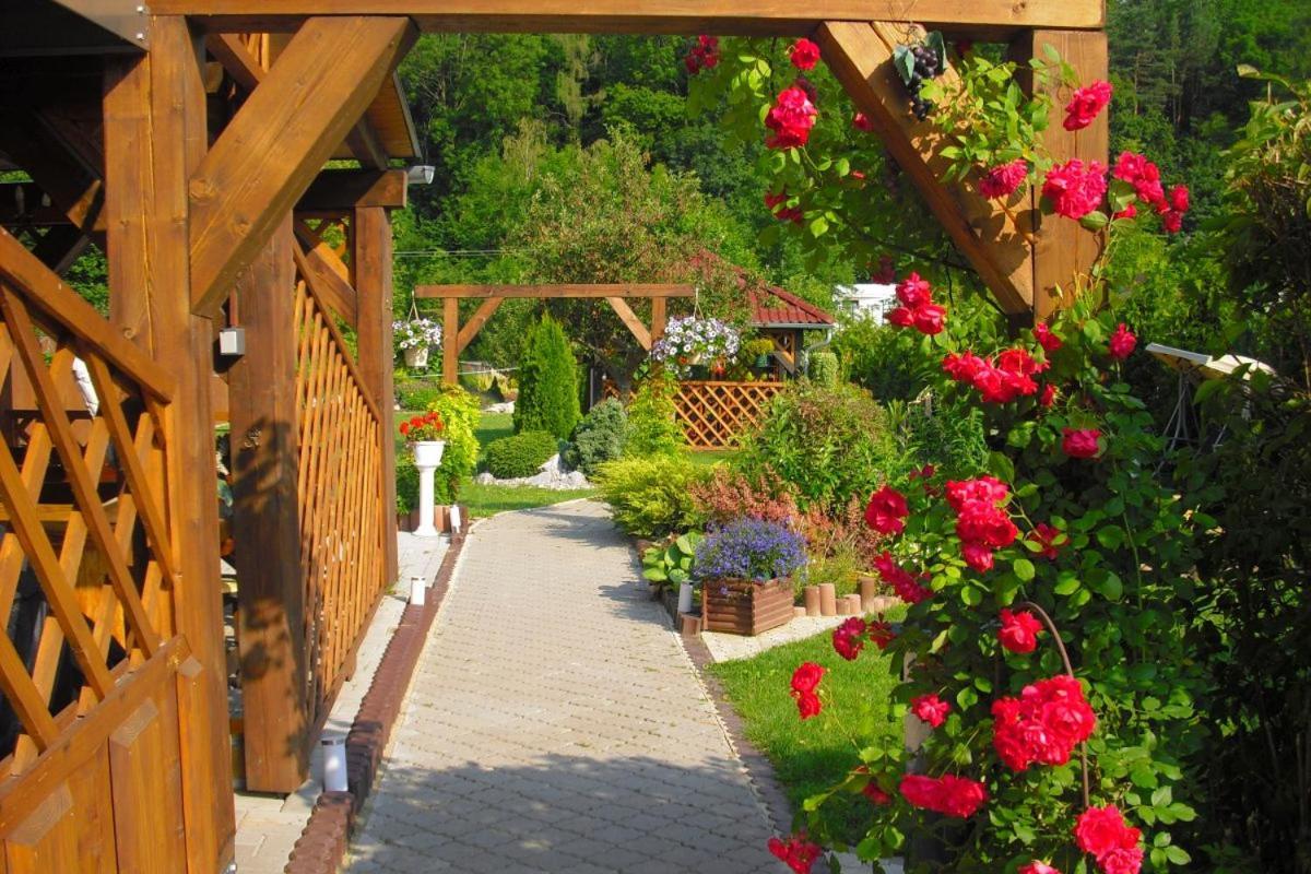 Penzion U Balcarky Ostrov u Macochy Luaran gambar